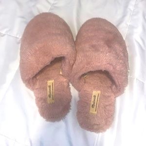Quilted scuff slippers in recycled faux fur